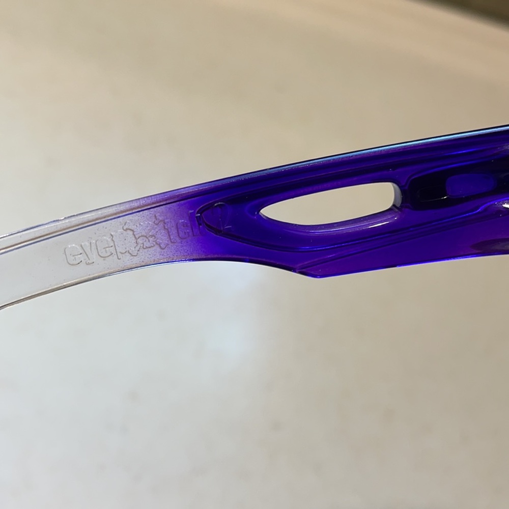 Oakley Sunglasses - Picture 6 of 8